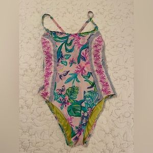 Lilly Pulitzer mermaid in the shade swim size 8